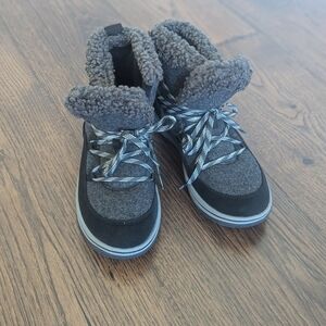 Clarks Cloudstepper Breeze Glacier Boots Gray Black Size 7.5